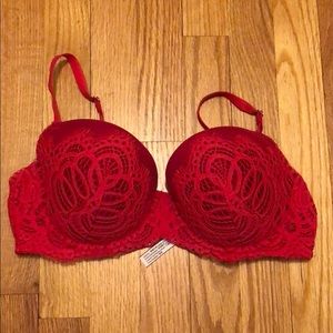 VS dream angels lined demi red lace bra